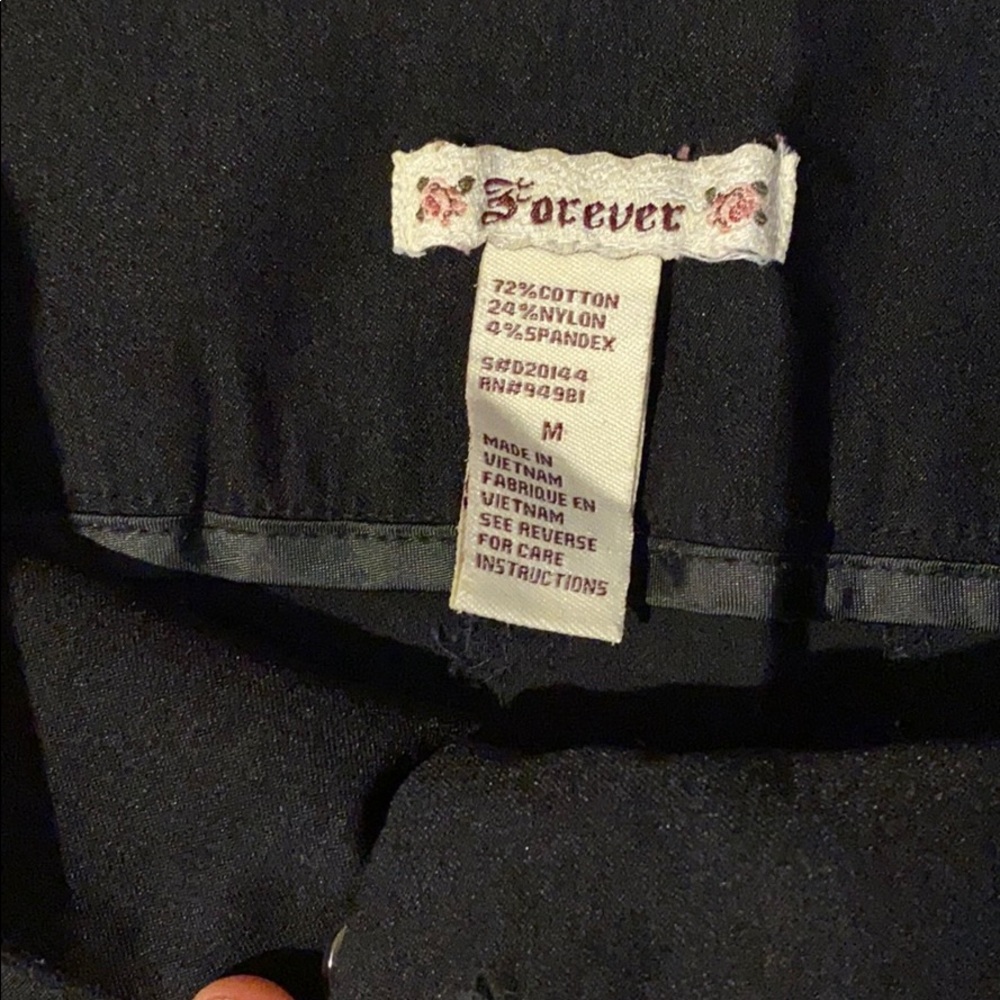 Black polyester shorts - Picture 3 of 4